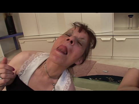 ❤️ Żewġ nanniet u nannu wieħed għandhom threesome ❤❌ Vidjo porn f'mt.pornoincest.ru ️❤